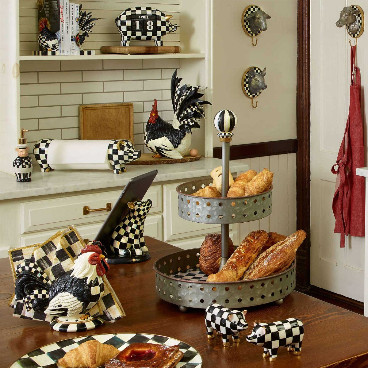Mackenzie-Childs Pig Salt & Pepper Set – David Shuttle Ltd