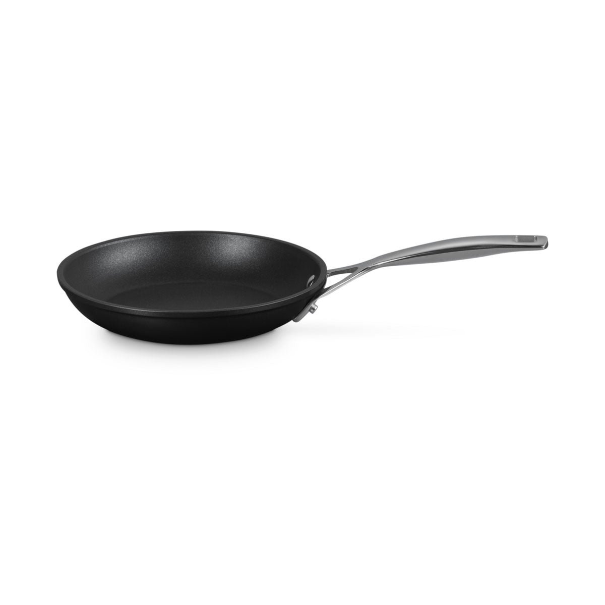 Le Creuset Toughened Non-Stick Shallow Frying Pan 20cm – David