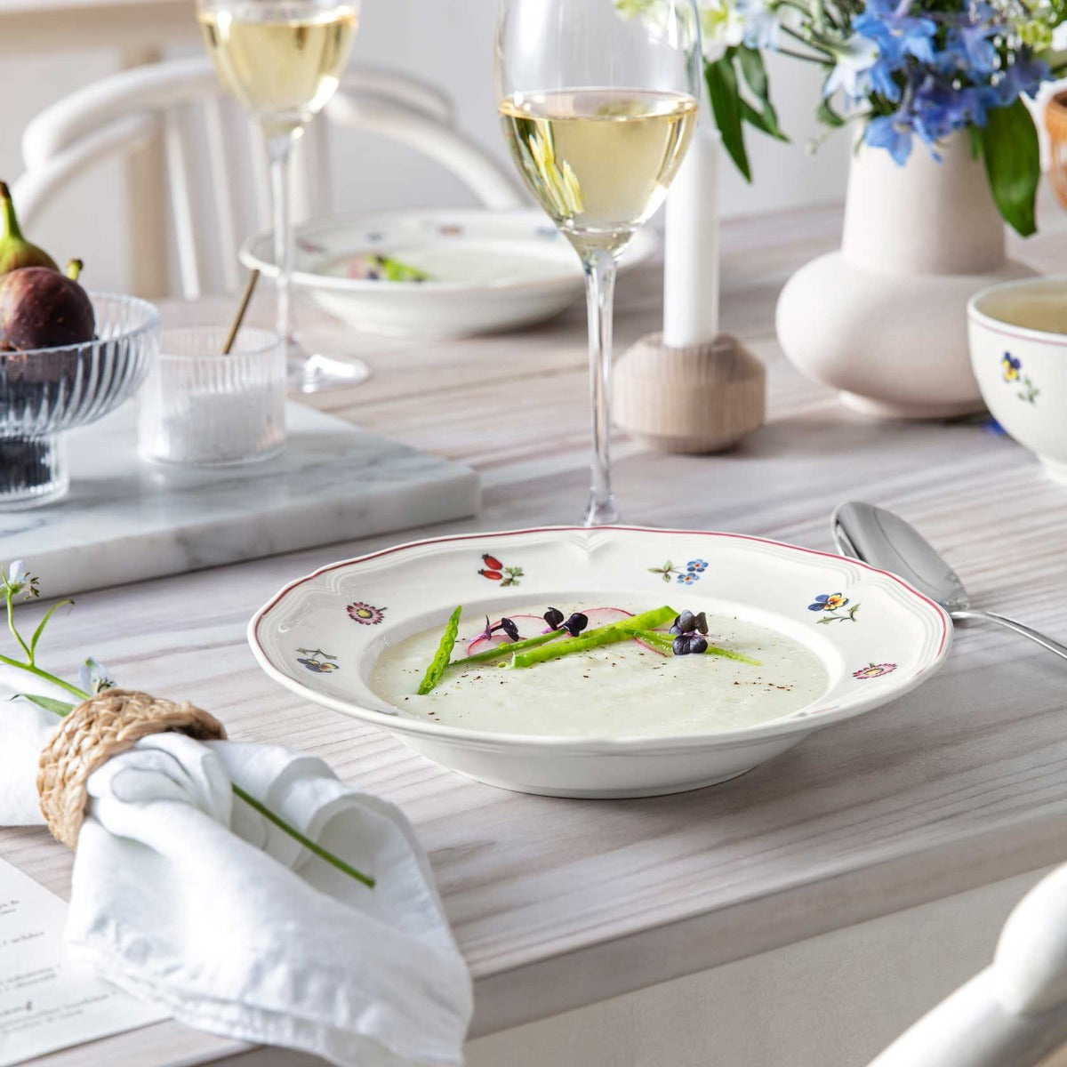 Villeroy & Boch Petite Fleur 23cm Deep Plate 1023952700 – David