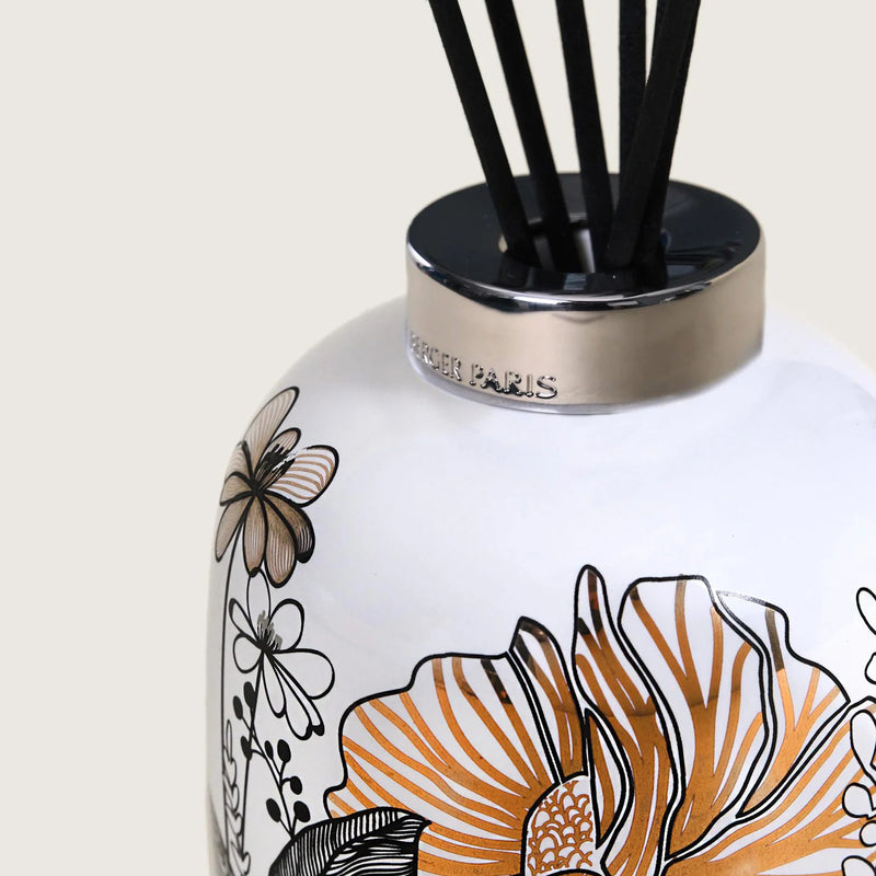 White Vegetal Porcelain Scented Bouquet