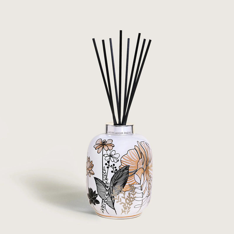 White Vegetal Porcelain Scented Bouquet