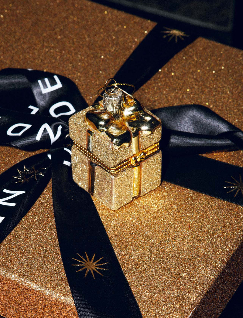 Vondels Golden Present Ornament