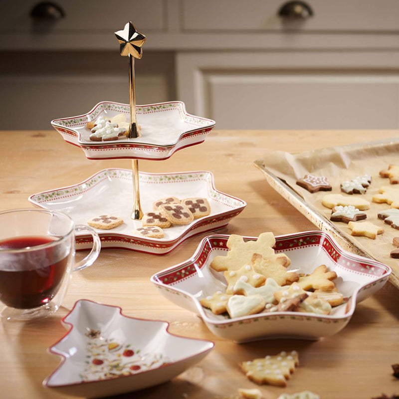Villeroy & Boch Winter Bakery Delight Tray, Stand Holly