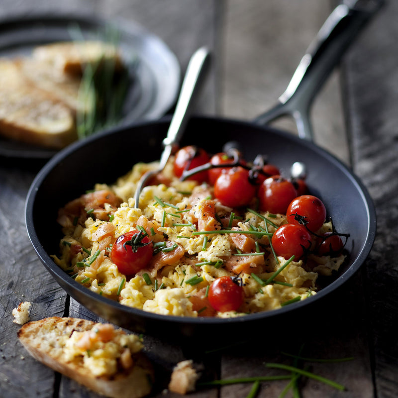 Le Creuset Toughened Non-Stick Shallow Frying Pan 20cm