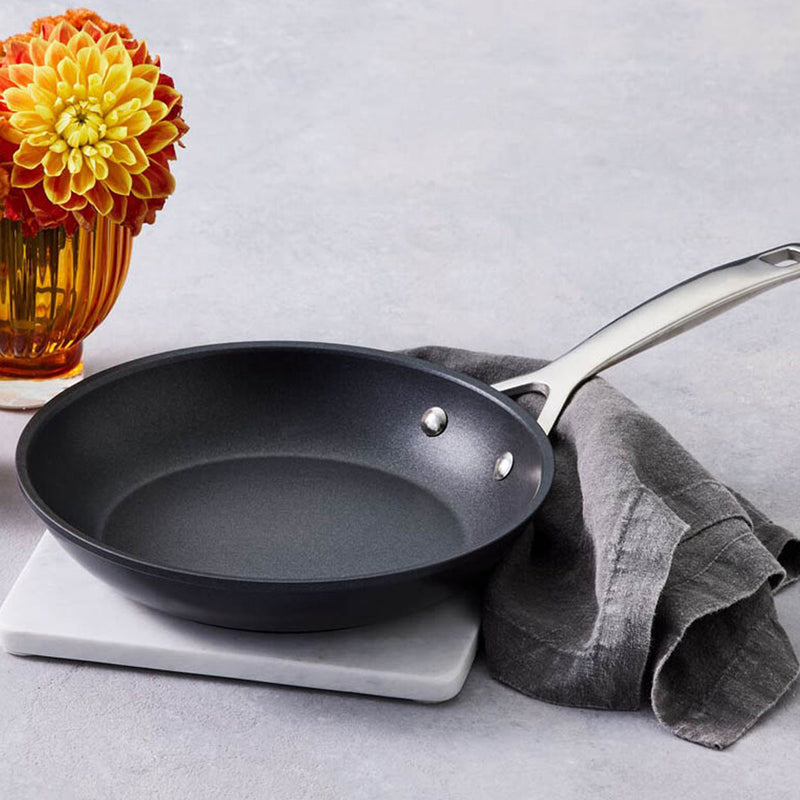 Le Creuset Toughened Non-Stick Shallow Frying Pan 20cm