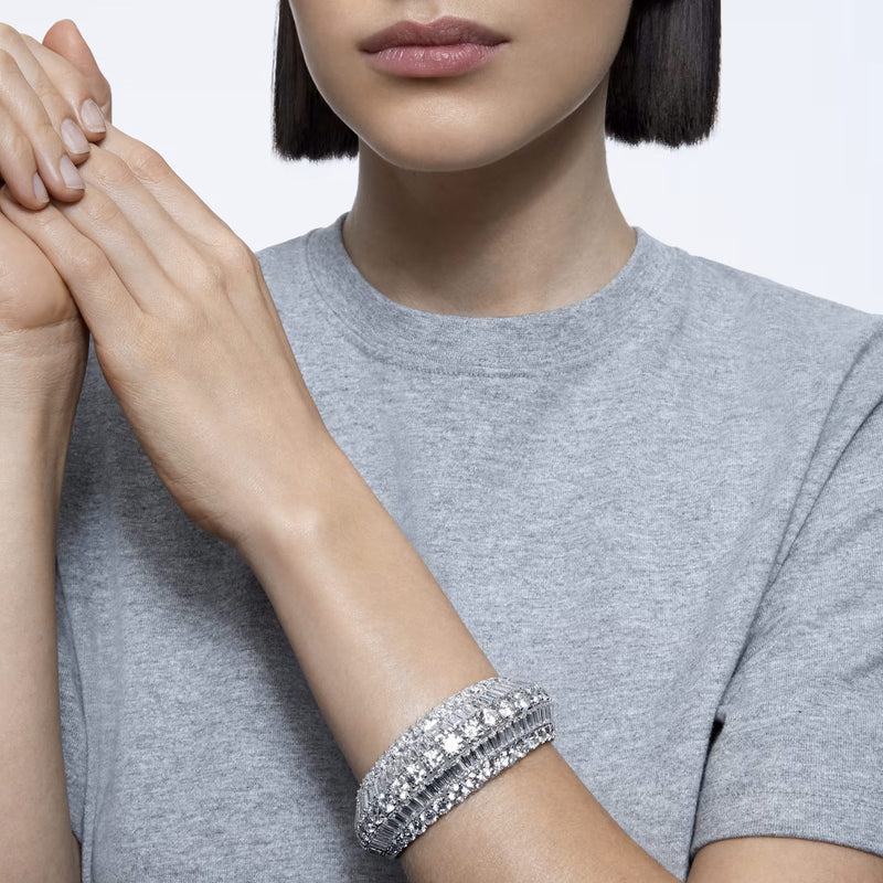 Swarovski Hyperbola cuff, Mixed cuts, Medium, White, Rhodium plated