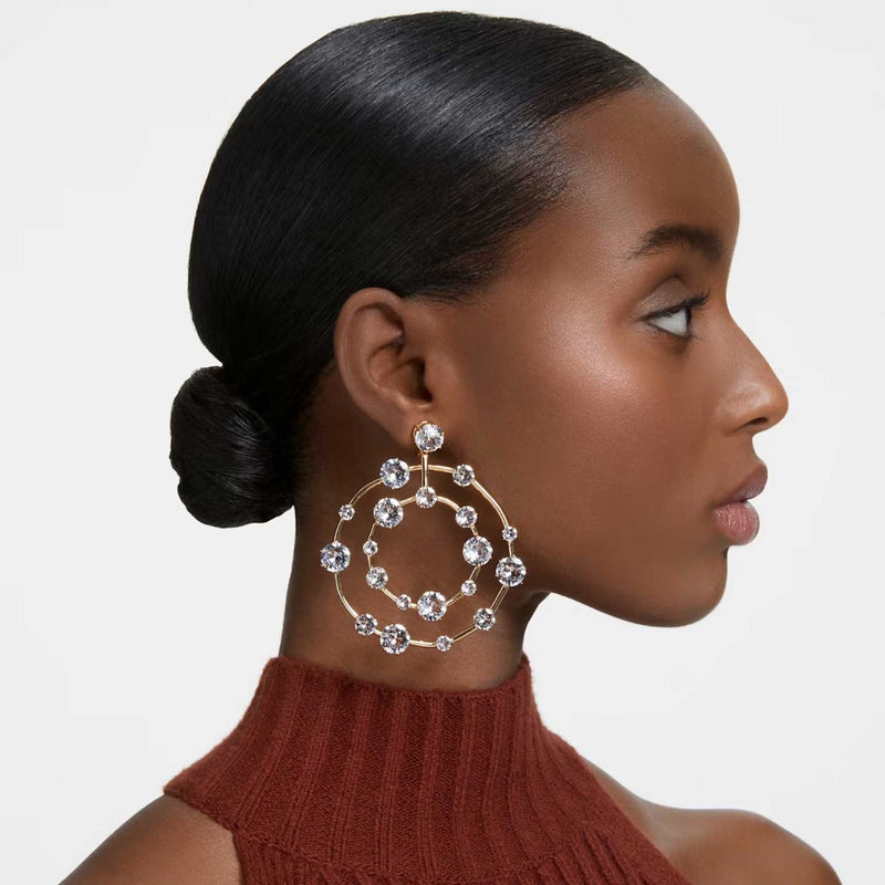  Gold-tone plated
