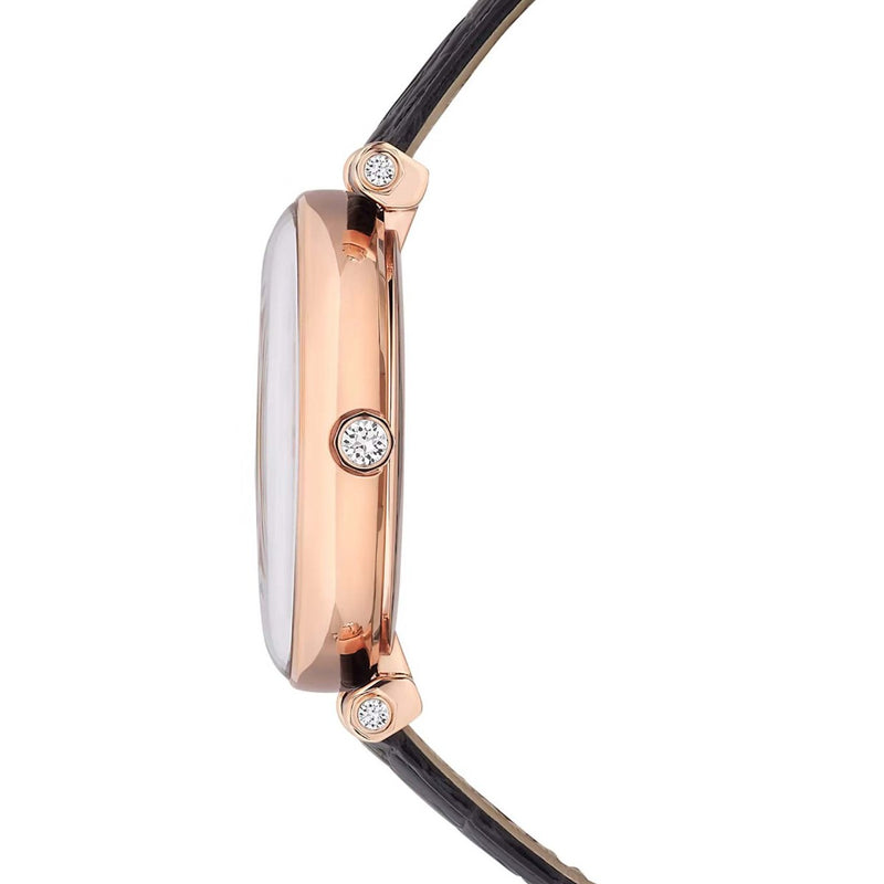 Rose gold-tone finish
