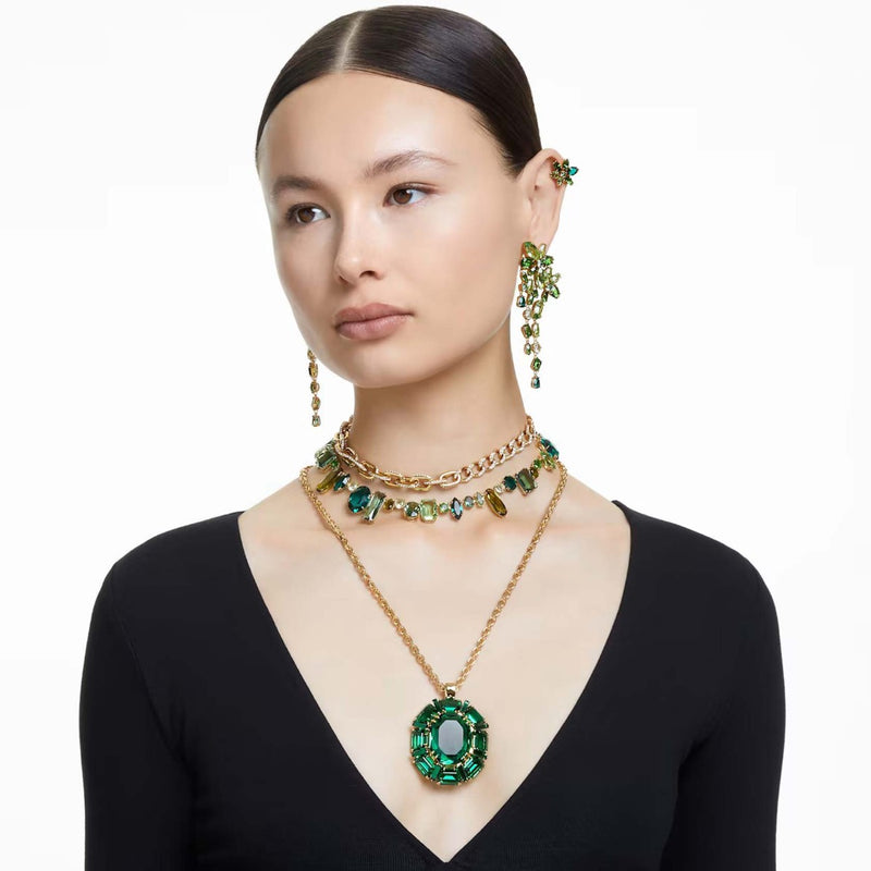  Gold-tone plated
