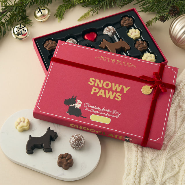 The Chocolate Gift Company Snowy Paws Chocolate Set
