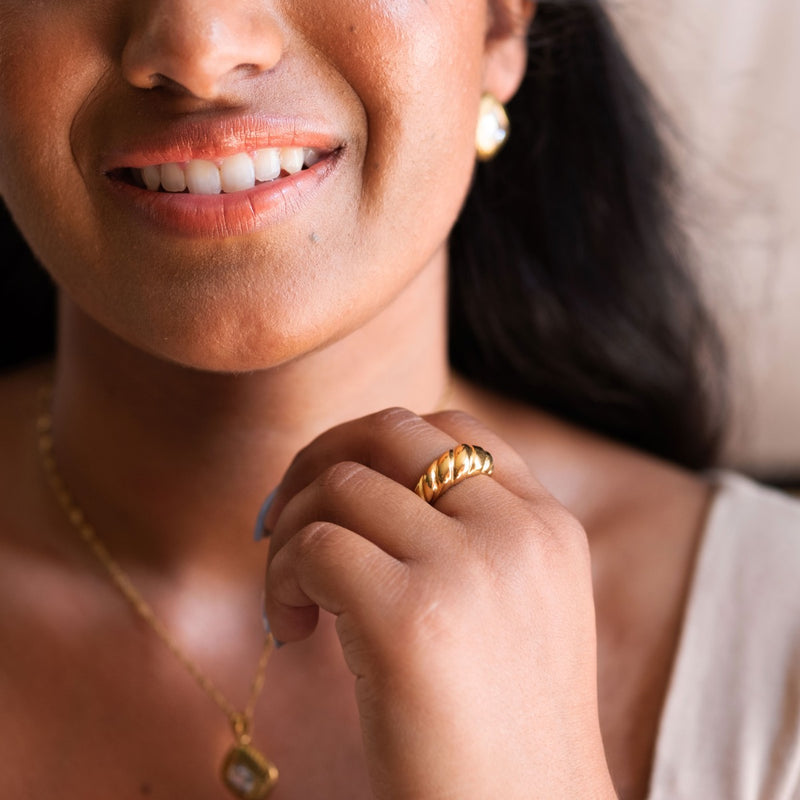 Amori Bun Ring