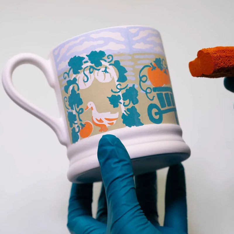 Emma Bridgewater Country Icons Pumpkin Picking 1/2 Pint Mug
