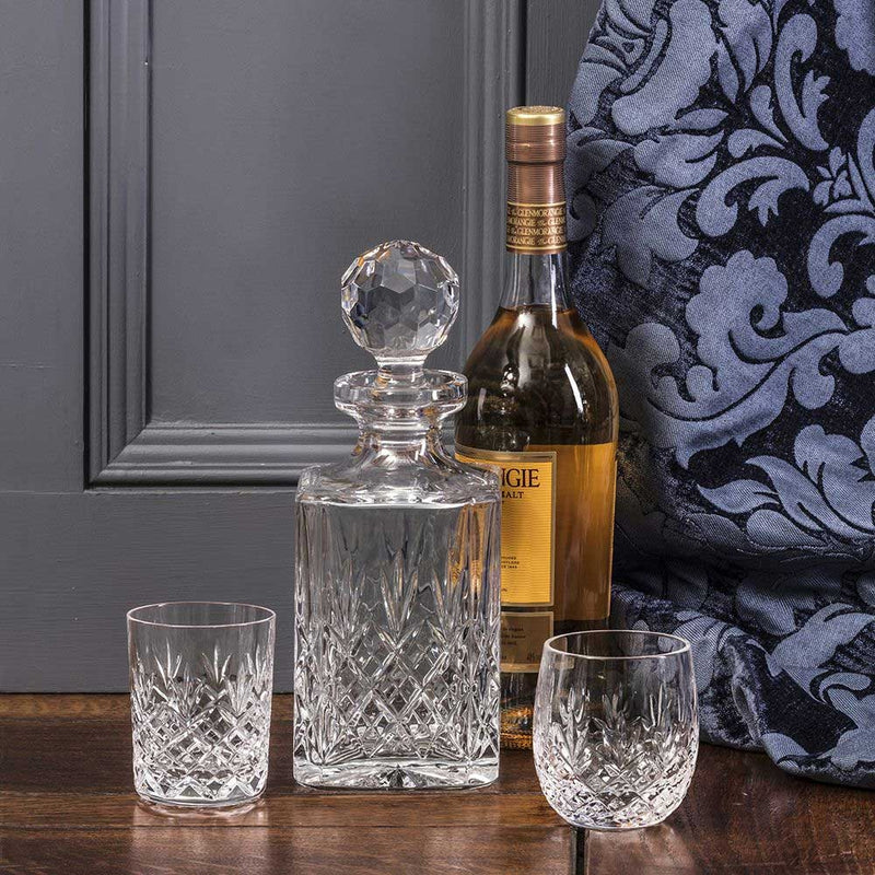 Royal Scot Crystal Edinburgh Gin & Tonic Tumbler displayed with another Royal Scot Crystal glass and a Royal Scot Crystal Decanter