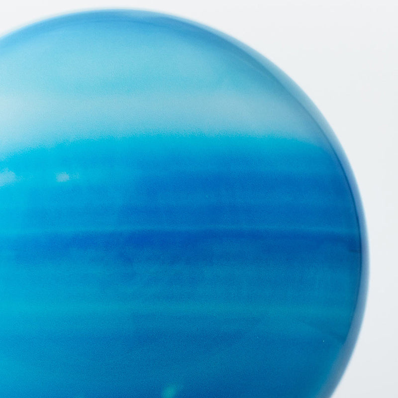 Uranus Mova Globe 4.5 inch - Close up