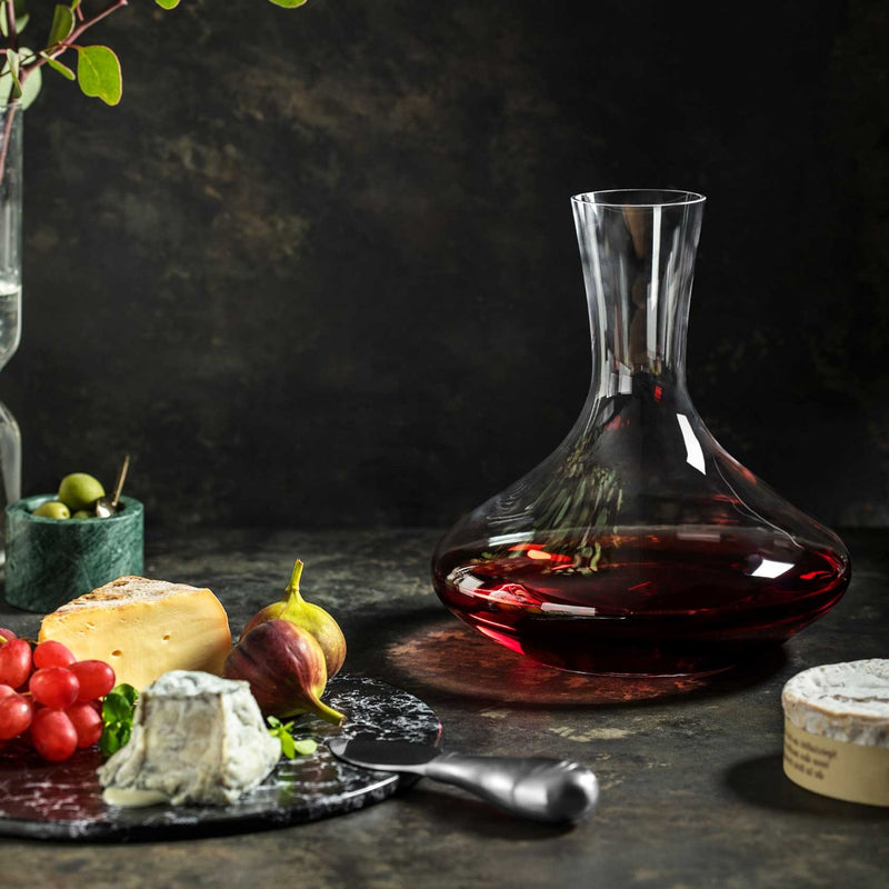 Villeroy & Boch Maxima 1 Litre Decanter on slate with a cheese board