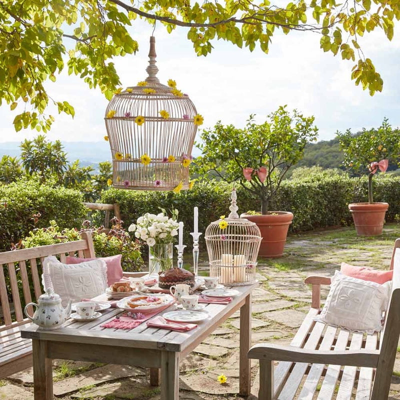 Villeroy & Boch Petite Fleur range on a garden table